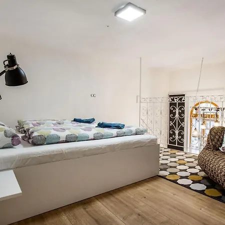 The Little Castle In Downtown Apartamento Budapest
