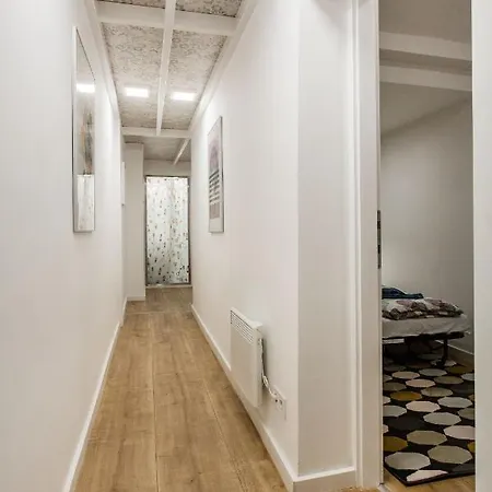 The Little Castle In Downtown Apartamento