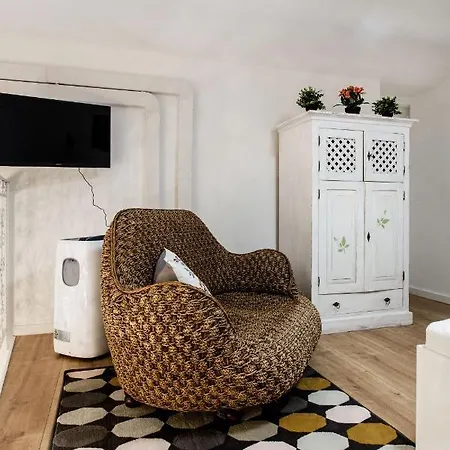 The Little Castle In Downtown Appartement