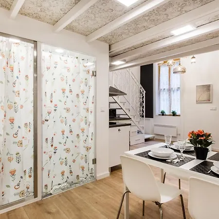 The Little Castle In Downtown Apartamento *