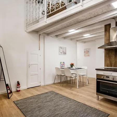 The Little Castle In Downtown Apartment Budapest